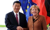 В КНР с официальным визитом находится канцлер ФРГ Ангела Меркель