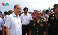 Глава ОФВ Нгуен Тхиен Нян посетил островной уезд Лишон провинции Куангнай