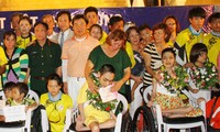 Мероприятия, посвященные поддержке вьетнамских инвалидов и жертв эйджент-оранджа