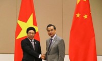 Вице-премьер, глава МИД СРВ провел встречу с главой МИД КНР