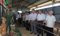 Генсекретарь ЦК КПВ Нгуен Фу Чонг посетил островной уезд Фукуок