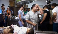 Израиль продолжает наносить авиаудары по сектору Газа