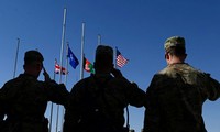 Войска Великобритании и США закончили боевую миссию в Афганистане