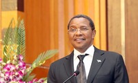 Президент Танзании завершил государственный визит во Вьетнам