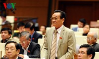 Вьетнамские депутаты обсудили доклад об исполнении парламентских постановлений о запросах