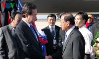 Нгуен Тан Зунг принимает участие в 8-м саммите треугольника развития Камбоджа-Лаос-Вьетнам