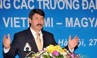 В Ханое прошла первая конференция ректоров вьетнамских и венгерских вузов