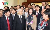 Генсек ЦК КПВ Нгуен Фу Чонг: необходимо развивать предприятия на благо страны и народа