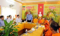 Глава ОФВ Нгуен Тхиен Нян поздравил кхмеров с Традиционным новым годом