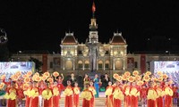 Во Вьетнаме продолжаются мероприятия в честь дня рождения Хо Ши Мина