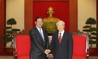 Генсек ЦК КПВ поздравил Хун Сена с избранием на пост предселателя Народной партии Камбоджи