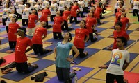 Во Вьетнаме отмечают Международный день йоги