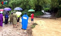 На севере Вьетнама активно ликвидируют последствия наводнений