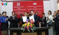 Подписано соглашение о сотрудничестве между «Голосом Вьетнама» и Лаосским национальным радио
