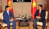 Руководители Вьетнама поздравили киргизских коллег с Днём независимости страны