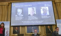 Нобелевскую премию по химии разделили ученые из Швеции, США и Турции