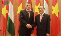 Спикер венгерского парламента начал официальный визит во Вьетнам