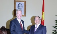 Нгуен Суан Фук принял послов США и Австралии во Вьетнаме
