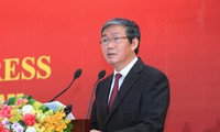 Динь Тхэ Хуинь принял зампредседателя Президиума ЦК Компартии Японии