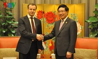 Фам Бинь Минь встретился с вице-премьером РФ и премьером Госсовета КНР