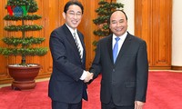 Японские СМИ освещают визит главы МИД страны во Вьетнам