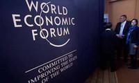 Чинь Динь Зунг начал участие в 25-м Всемирном экономическом форуме по АСЕАН