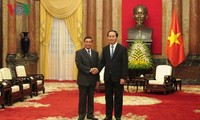 Президент Вьетнама принял заведующего канцелярией лаосского президента
