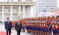 Премьер Вьетнама прибыл в Улан-Батор, начав официальный визит в Монголию