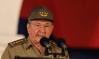 Кубинский лидер поздравил Вьетнам с Днём независимости страны