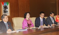 Нгуен Тхи Ким Нган встретилась с министром, госсекретарем ОАЭ по вопросам толерантности