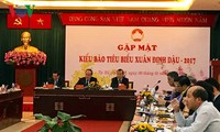 Нгуен Тхиен Нян принял участие во встрече вьетнамских эмигрантов