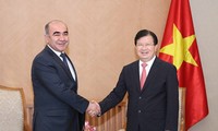 Вице-премьер Вьетнама Чинь Динь Зунг принял своего узбекского коллегу
