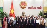 Премьер Вьетнама принял делегацию действующих и бывших руководителей провинции Куангнгай