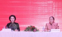Председатель Национальной ассамблеи Лаоса посещает Вьетнам с визитом
