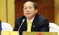 Два члена правительства Вьетнама ответили на запросы депутатов парламента