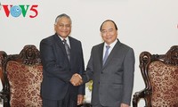 Нгуен Суан Фук принял госминистра иностранных дел Индии и гендиректора тайваньской корпорации