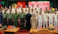 Во Вьетнаме чествованы представители народной милиции, имеющие заслуги перед Отечеством