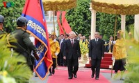 Генсек ЦК КПВ Нгуен Фу Чонг завершил государственный визит в Камбоджу