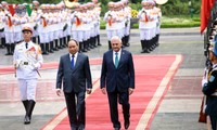 Премьер Вьетнама устроил церемонию встречи турецкого коллеги