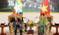 Генсек ЦК КПВ Нгуен Фу Чонг встретился с государственным советником Мьянмы