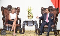 Премьер Вьетнама Нгуен Суан Фук принял посла Испании