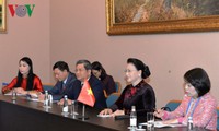 Председатель Нацсобрания Вьетнама встретилась со спикером парламента Ирана