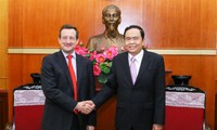 Вьетнам придаёт большое значение развитию отношений с Францией