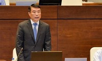 Общественность Вьетнама об ответах глав Госбанка и Мининфокома на запросы депутатов