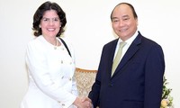 Премьер Вьетнама Нгуен Суан Фук принял посла Кубы во Вьетнаме