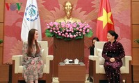 Спикер парламента Вьетнама приняла бывшего и действующих руководителей МПС