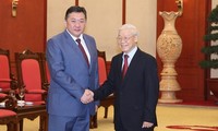 Генеральный секретарь ЦК КПВ принял председателя монгольского парламента