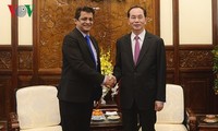 Вьетнам поощряет индийские предприятия вложить капитал в нашу страну
