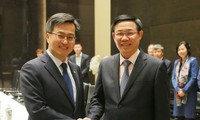 Выонг Динь Хюэ принял вице-премьера Республики Корея Ким Донг Ёна
