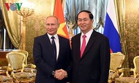 Чан Дай Куанг провёл телефонный разговор с Владимиром Путиным